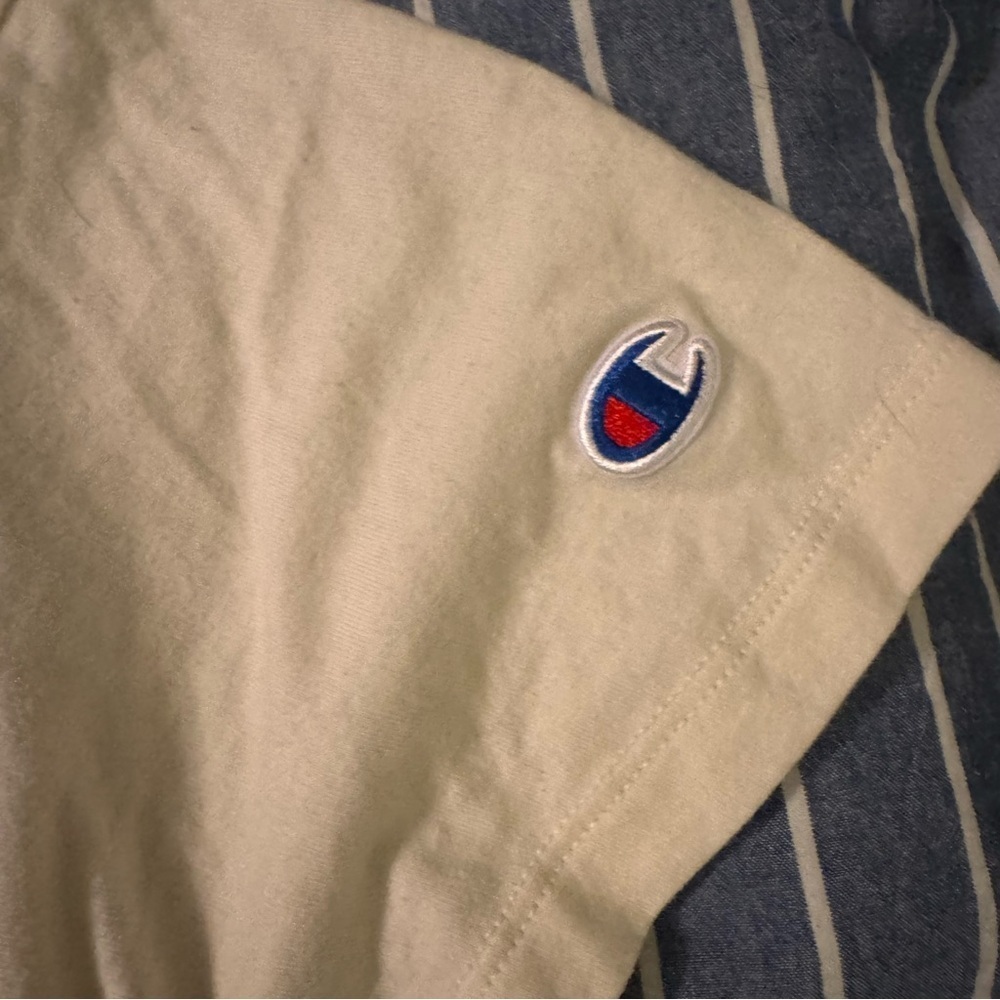 Champion Cropped Beige T-Shirt with pale pink logo - Picture 4 of 5